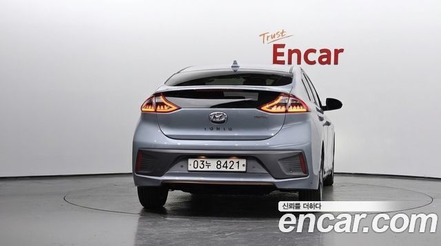 Hyundai Ioniq из Кореи Encar