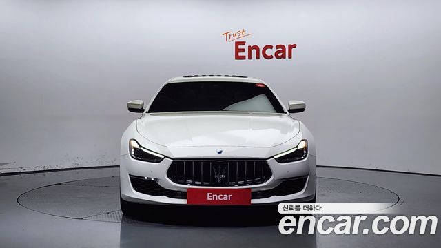 Maserati Ghibli 3.0 Diesel GranLusso 3rd — пробег 47 870 км — фото 3 из 5