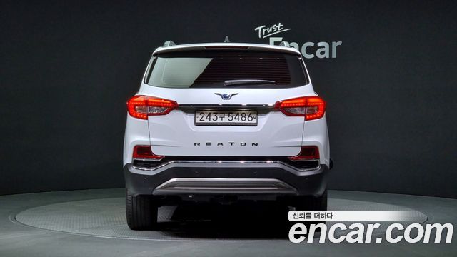 Ssangyong Rexton Diesel 2.2 4WD White Edition — пробег 70 915 км — фото 4 из 5