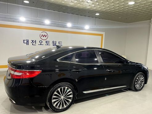 Hyundai Grandeur HG300 Exclusive — пробег 180 343 км — фото 4 из 5