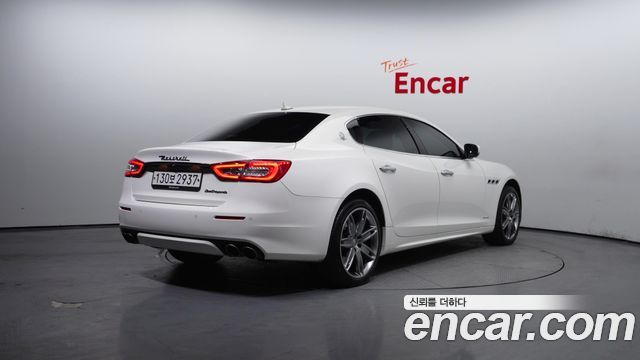 Maserati Quattroporte из Кореи Encar