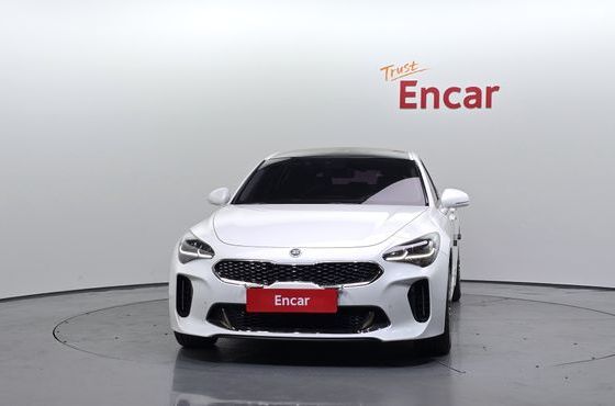 Kia Stinger 2.2 Diesel 2WD Platinum — пробег 101 575 км — фото 3 из 5