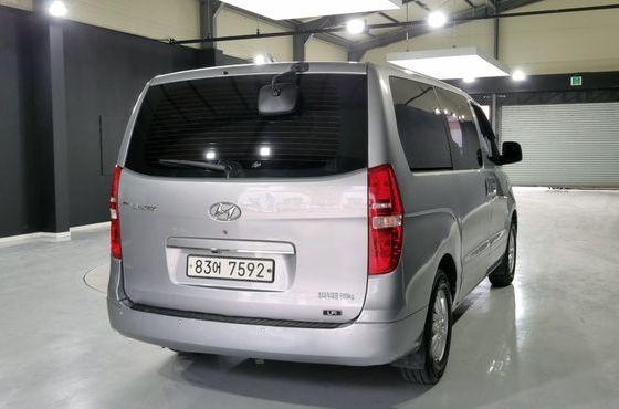 Hyundai Starex 5-Seater LPi VAN Smart — пробег 100 571 км — фото 2 из 5