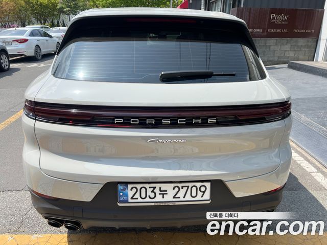 Porsche Cayenne 3.0 — пробег 18 600 км — фото 5 из 5