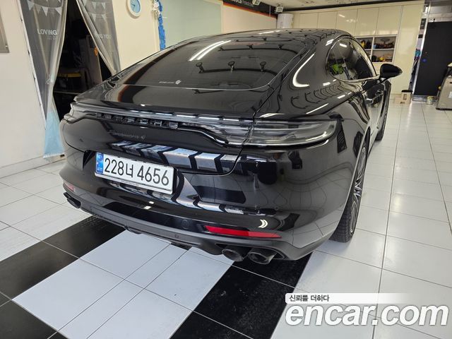 Porsche Panamera 2.9 AWD Platinum Edition — пробег 15 000 км — фото 3 из 5