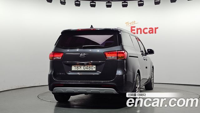 Kia Carnival из Кореи Encar