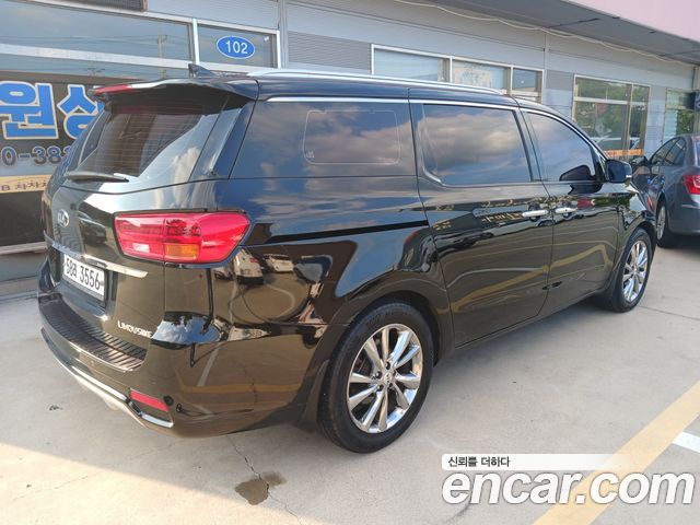 Kia Carnival из Кореи Encar