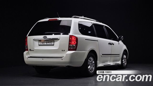Kia Carnival из Кореи Encar