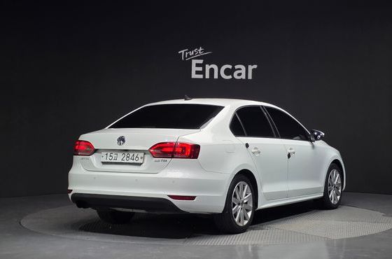 Volkswagen Jetta 2.0 TDI 6th — пробег 250 311 км — фото 2 из 5