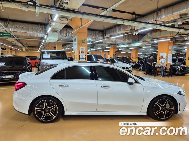 Mercedes-Benz A-Class AMG A35 4MATIC Sedan — пробег 56 800 км — фото 5 из 5