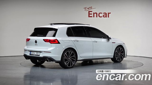 Volkswagen Golf 2.0 GTI — пробег 24 403 км — фото 2 из 5