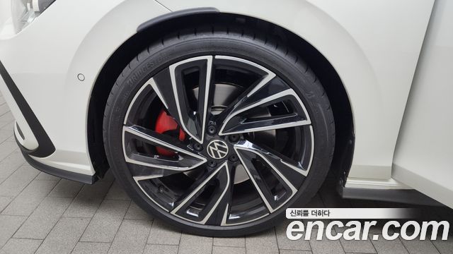 Volkswagen Golf 2.0 GTI — пробег 11 763 км — фото 5 из 5