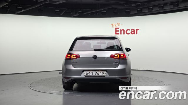 Volkswagen Golf из Кореи Encar