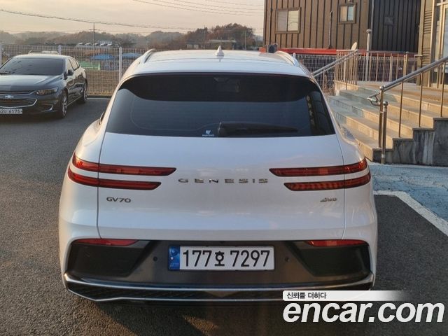 Genesis GV70 2.5T Gasoline AWD — пробег 29 000 км — фото 5 из 5
