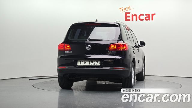 Volkswagen Tiguan из Кореи Encar