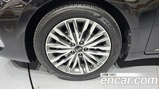Kia K7 из Кореи Encar