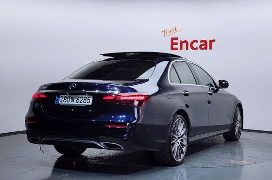 Mercedes-Benz E-Class E350 4MATIC AMG Line — пробег 25 405 км — фото 2 из 5