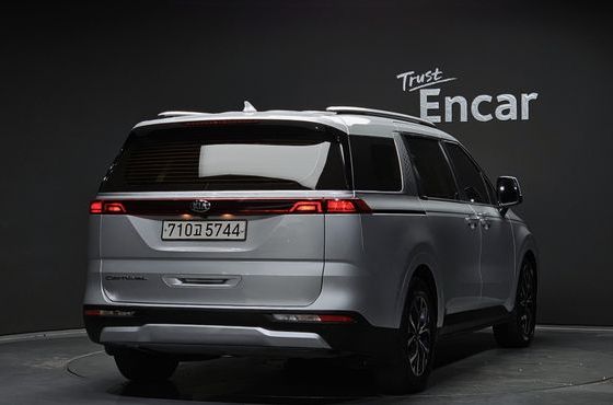 Kia Carnival 11-Seater Prestige — пробег 206 133 км — фото 2 из 5