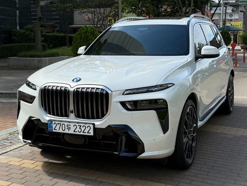 BMW X7 xDrive 40i M Sport 6STR — пробег 2 420 км — фото 2 из 5