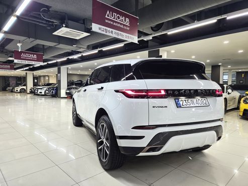 Land Rover Range Rover Evoque P250 Dynamic SE — пробег 9 062 км — фото 4 из 5