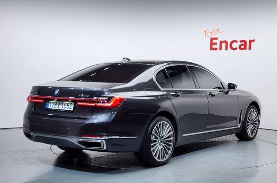 BMW 7-Series 730d xDrive Design Pure Excellence — пробег 57 817 км — фото 2 из 5