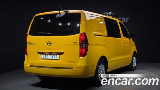 Hyundai Starex Van 5-Seater Smart — пробег 168 699 км — фото 2 из 5