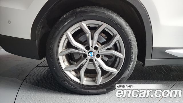 BMW X3 xDrive 20d — пробег 77 841 км — фото 5 из 5