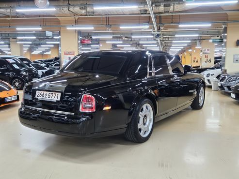 Rolls-Royce Phantom 6.7 V12 — пробег 45 900 км — фото 2 из 5