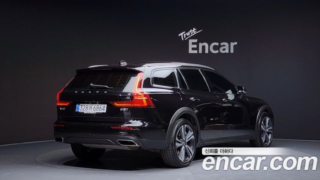 Volvo V60 из Кореи Encar