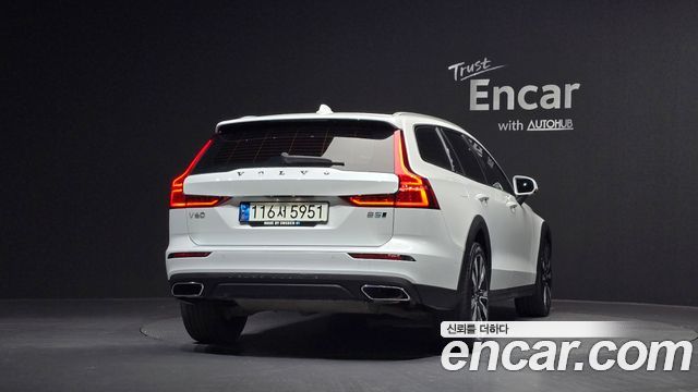 Volvo V60 из Кореи Encar