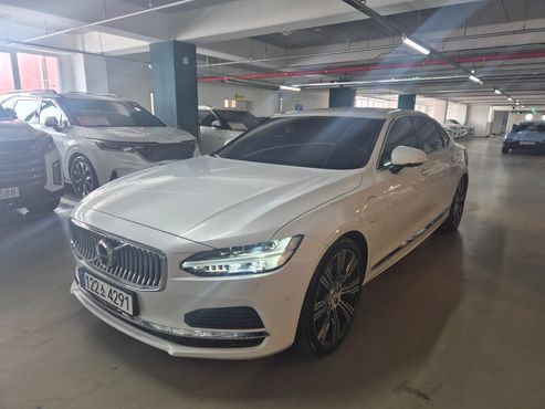 Volvo S90 T8 AWD Inscription — пробег 182 900 км — фото 1 из 5