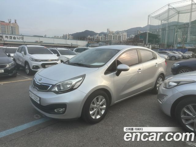 Kia pride 1.4 MPI Sedan Deluxe — пробег 36 286 км — фото 3 из 5