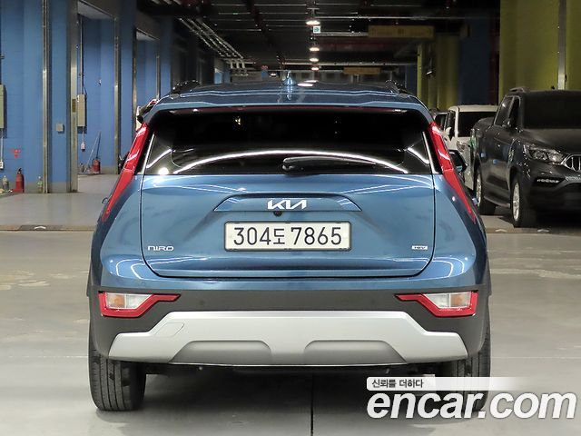 Kia Niro Trendy — пробег 123 086 км — фото 4 из 5