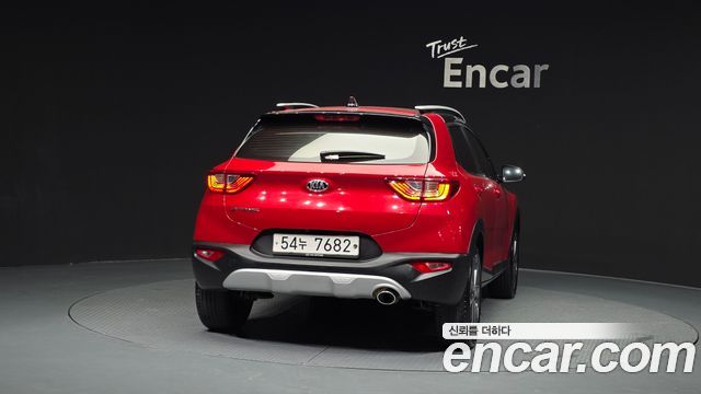 Kia Stonic из Кореи Encar