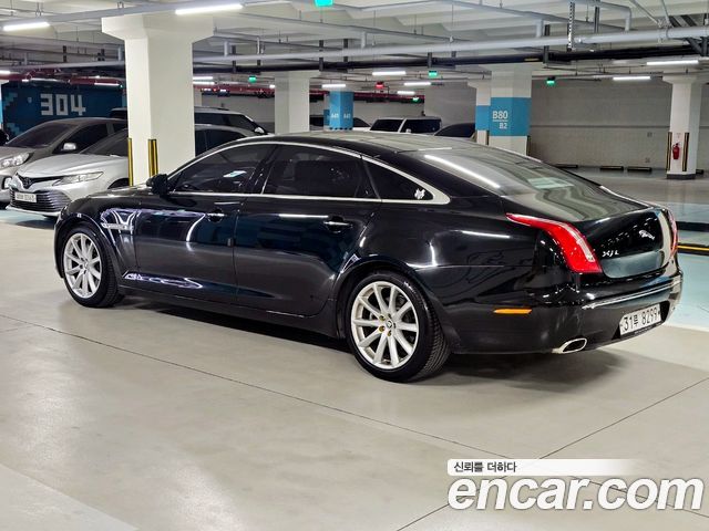 Jaguar XJ 3.0D Premium Luxury LWB X351 — пробег 69 531 км — фото 5 из 5