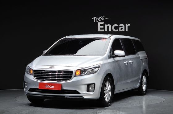 Kia Carnival 11-seater Deluxe — пробег 184 053 км — фото 1 из 5