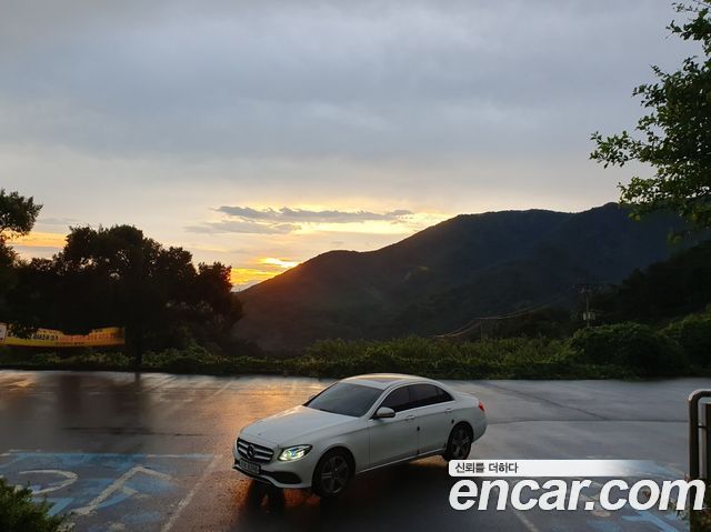Mercedes-Benz E-Class из Кореи Encar