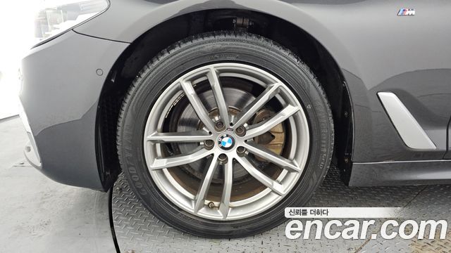 BMW 5-Series 520d xDrive M Sport Package Plus — пробег 88 488 км — фото 5 из 5