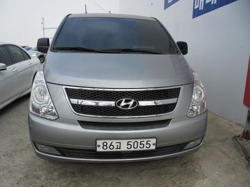 Hyundai Starex 5-Seater VAN CVX Luxury — пробег 124 399 км — фото 1 из 5