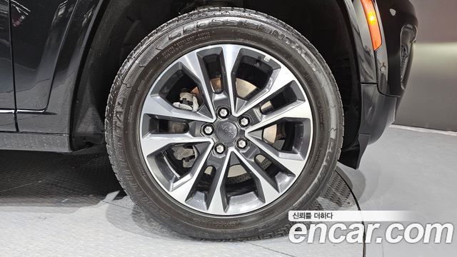 Jeep Cherokee 3.6 Overland — пробег 37 019 км — фото 5 из 5