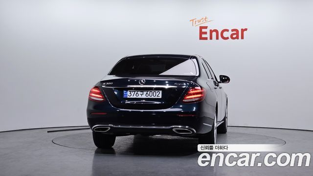 Mercedes-Benz E-Class из Кореи Encar