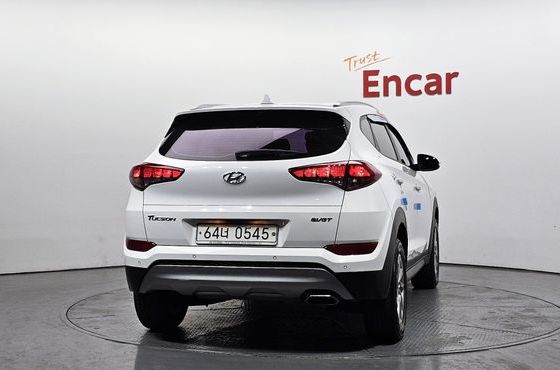 Hyundai Tucson Diesel 1.7 2WD Modern — пробег 106 887 км — фото 4 из 5