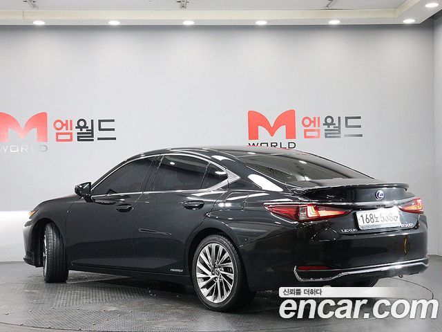 Lexus ES Executive — пробег 69 023 км — фото 4 из 5