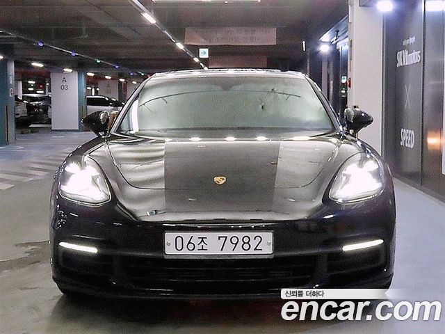 Porsche Panamera 3.0 AWD — пробег 100 859 км — фото 1 из 5