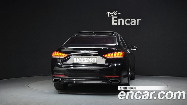 Hyundai Genesis из Кореи Encar