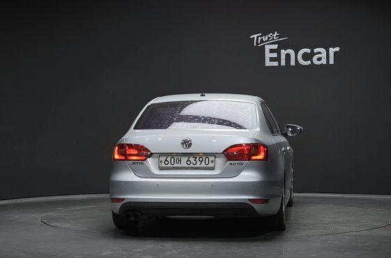 Volkswagen Jetta 2.0 TDI 6th — пробег 231 029 км — фото 4 из 5