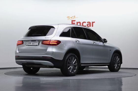 Mercedes-Benz GLC-Class GLC350e 4MATIC Premium — пробег 69 055 км — фото 2 из 5