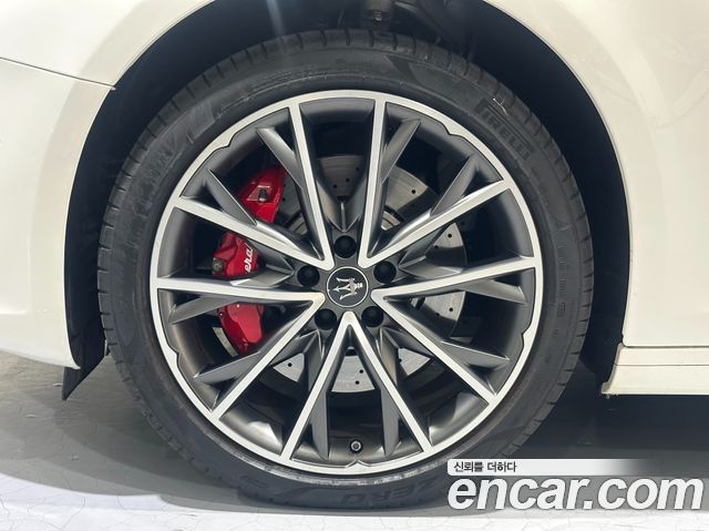 Maserati Ghibli из Кореи Encar