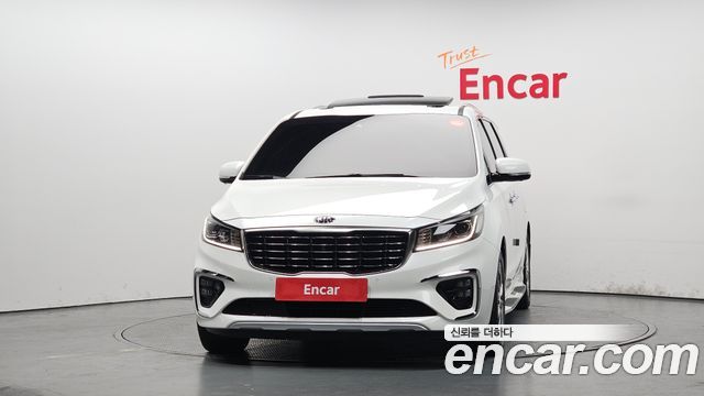 Kia Carnival из Кореи Encar