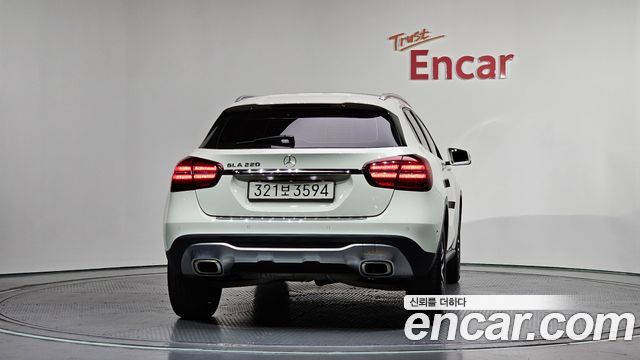 Mercedes-Benz GLA-Class из Кореи Encar